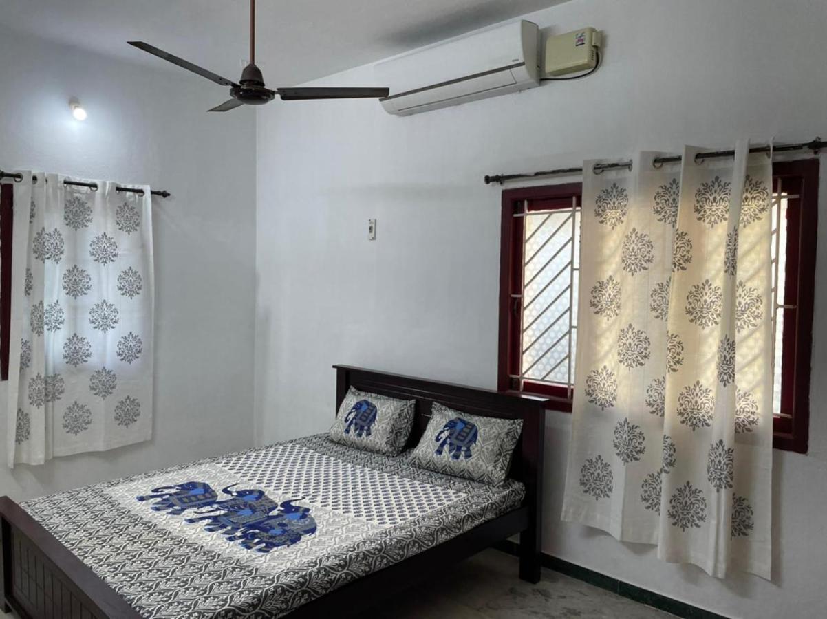 White House- 1Bk Pleasant Apartment With Open Terrace Коимбаторе Екстериор снимка